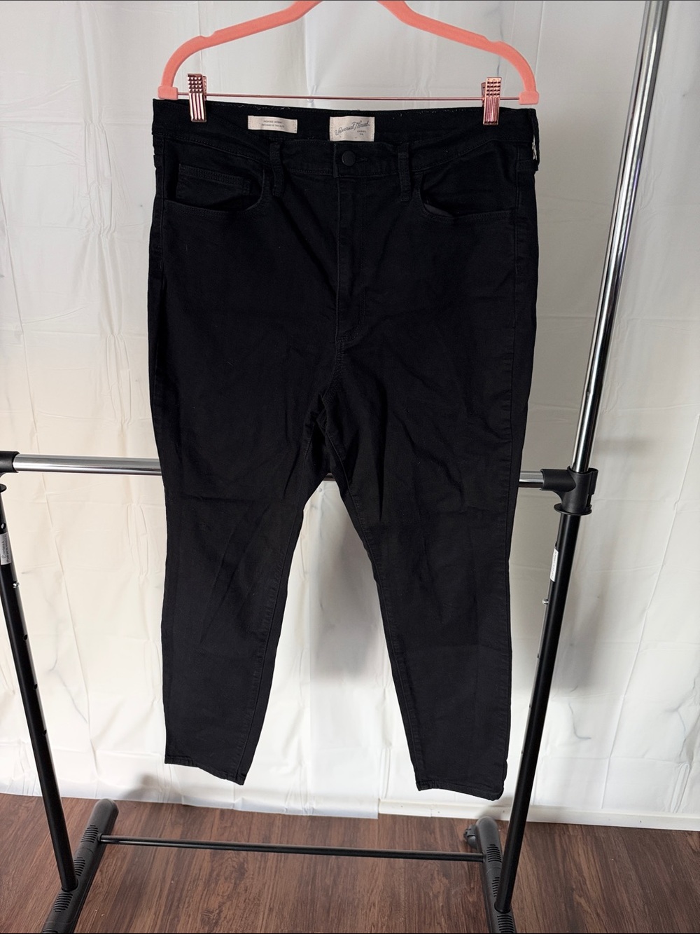 Universal Thread Women's Black Skinny Pants
